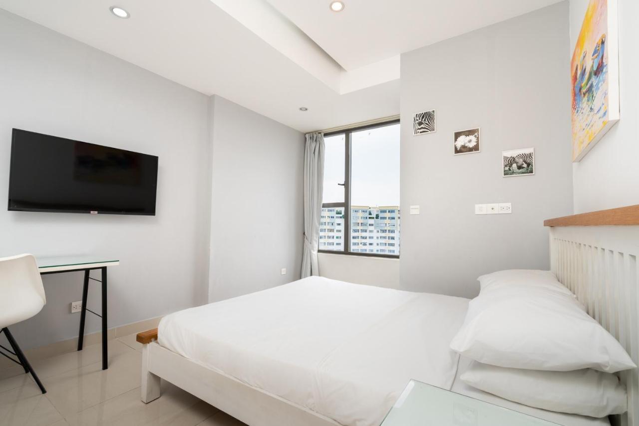 River Inn Apartment With Pool & Gym 호치민 외부 사진
